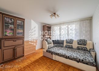 Продается 3-ком. квартира, 63.9 м2, Свердловская область, улица Чайковского, 75