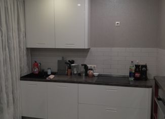 Продам 2-ком. квартиру, 47.9 м2, Волгоград, бульвар 30-летия Победы, 42, район Семь Ветров