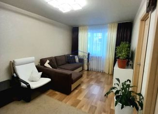 Продается 3-комнатная квартира, 49.2 м2, Семёнов, улица Володарского, 3