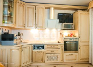 Продается 2-комнатная квартира, 63 м2, Санкт-Петербург, улица Брянцева, 7к1, метро Гражданский проспект