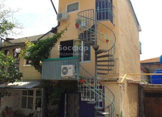 Продам таунхаус, 79 м2, поселок городского типа Новый Свет, улица Шаляпина, 5Ж