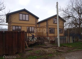Продается дом, 115 м2, станица Саратовская, улица Коммунаров, 20