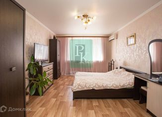 Продается 4-ком. квартира, 91 м2, Севастополь, улица Адмирала Юмашева, 19В, Гагаринский район