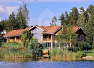 Продается дом, 600 м2, поселок Рощино