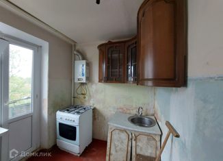 Трехкомнатная квартира на продажу, 60 м2, Беслан, улица Мира, 1