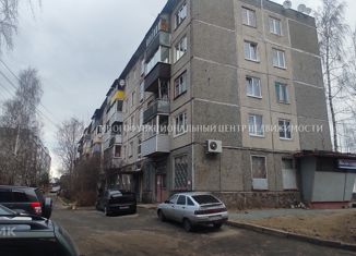 Продается двухкомнатная квартира, 44.4 м2, Петрозаводск, улица Жуковского, 61, район Сулажгора