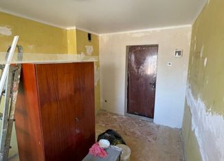 Продам комнату, 18 м2, Евпатория, улица Сытникова, 8