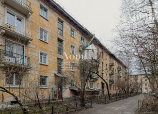 Продается трехкомнатная квартира, 61.3 м2, Санкт-Петербург, метро Проспект Ветеранов, улица Танкиста Хрустицкого, 102