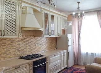 Продам трехкомнатную квартиру, 83 м2, Дагестан, проспект Имама Шамиля, 83Б