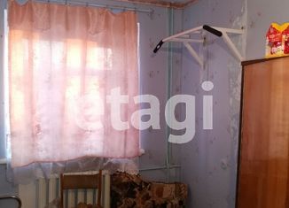 Продажа трехкомнатной квартиры, 57 м2, Тюменская область, улица Калинина, 4