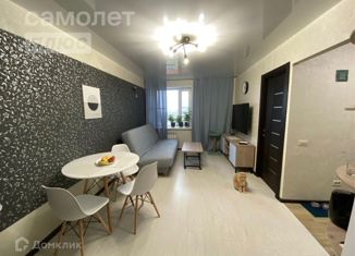 Продается двухкомнатная квартира, 42.1 м2, Кировская область, улица Ленина, 184к3