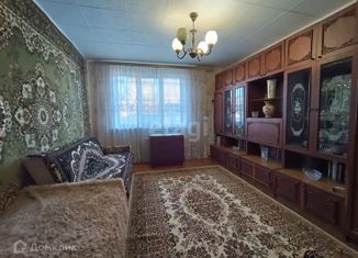 Продаю 3-комнатную квартиру, 74 м2, Крым, улица Тренёва, 8