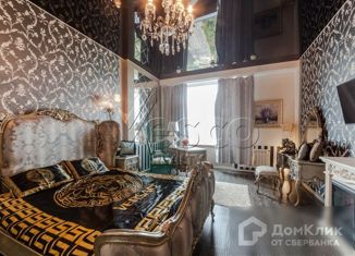 Продам 3-ком. квартиру, 104 м2, Москва, Мосфильмовская улица, 8, метро Парк Победы