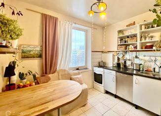 Продается трехкомнатная квартира, 62.2 м2, Москва, Кировоградская улица, 16к1, метро Южная