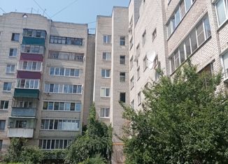 Продается 4-ком. квартира, 75 м2, Курск, улица Карла Маркса, 69Б