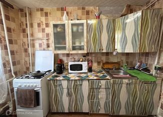 Продается четырехкомнатная квартира, 78.4 м2, Усинск, улица Строителей, 15А