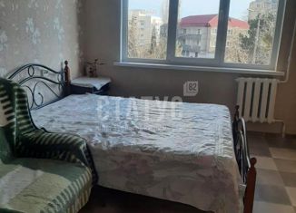 Сдам в аренду 1-комнатную квартиру, 35 м2, Ялта, Изобильная улица, 26