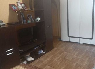 Продаю 2-комнатную квартиру, 57.2 м2, посёлок городского типа Медведево, улица Ленина, 1А