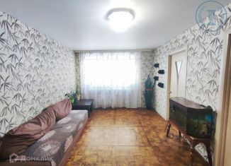 Продаю 4-комнатную квартиру, 61.6 м2, Минусинск, улица Мартьянова, 16