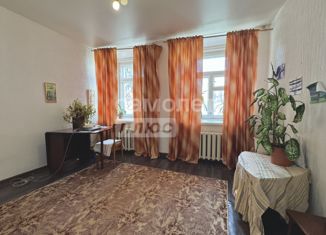 Продам 3-ком. квартиру, 58 м2, Киров, Динамовский проезд, 14