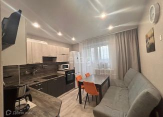 Продается 1-ком. квартира, 36.6 м2, деревня Батино, улица Сергея Есенина, 1