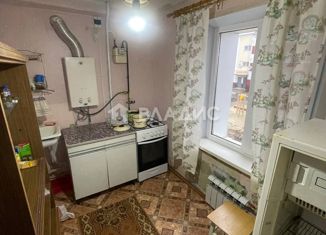 Продается двухкомнатная квартира, 44.1 м2, село Беловское, улица М. Ушаковой, 1