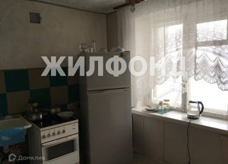 Продам 2-ком. квартиру, 54.3 м2, Новосибирск, улица Титова, 1, метро Студенческая