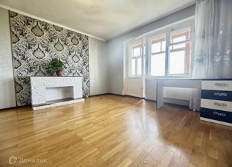 Продам 4-ком. квартиру, 77 м2, Саяногорск, микрорайон Советский, 40