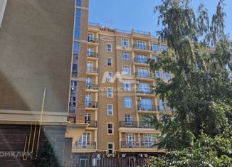 Продаю 4-ком. квартиру, 104 м2, Казань, улица Столярова, 19, Кировский район