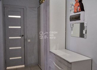 Продам 2-ком. квартиру, 58 м2, Краснодарский край, Войсковая улица, 22к4