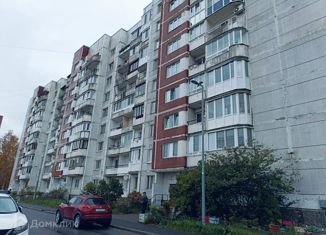 Продам двухкомнатную квартиру, 52.5 м2, Санкт-Петербург, улица Кораблестроителей, 39, метро Приморская