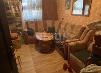 Продается комната, 35 м2, Тобольск, 6-й микрорайон, 120Б