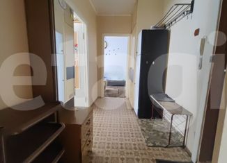 Продам 2-ком. квартиру, 51.3 м2, Лангепас, улица Мира, 8