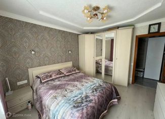 Продаю 2-комнатную квартиру, 52.3 м2, Краснодар, улица Архитектора Петина, 16
