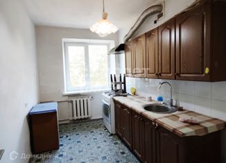 Продается 2-ком. квартира, 51 м2, Приморско-Ахтарск, улица Комиссара Шевченко, 101