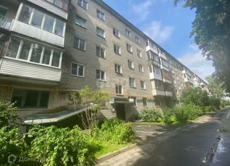 Продажа 1-комнатной квартиры, 30 м2, Псков, Юбилейная улица, 71