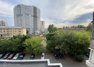 Продам 2-комнатную квартиру, 50 м2, Санкт-Петербург, проспект Обуховской Обороны, 197, метро Пролетарская