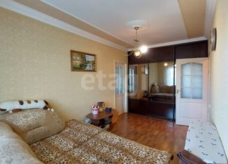 Продам 3-ком. квартиру, 53.9 м2, село Штормовое, улица Ленина, 5