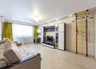 Продажа 3-ком. квартиры, 72.7 м2, рабочий посёлок Хор, улица Ленина, 44