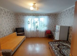 Продается 2-комнатная квартира, 52 м2, Челябинская область, улица Карпенко, 10А