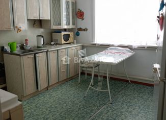 Продается трехкомнатная квартира, 71.4 м2, поселок городского типа Усть-Баргузин, улица Огуло, 33