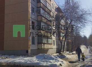 Двухкомнатная квартира на продажу, 54 м2, Кировская область, проспект Строителей, 30