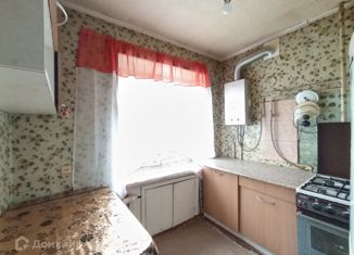 Продается 2-комнатная квартира, 44 м2, Ростов, улица Гладышева, 3