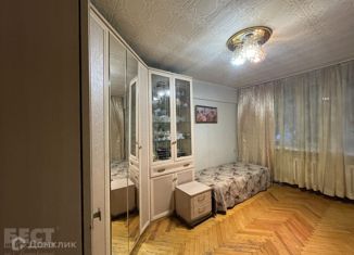 Продается 2-комнатная квартира, 42 м2, Москва, Планетная улица, 42