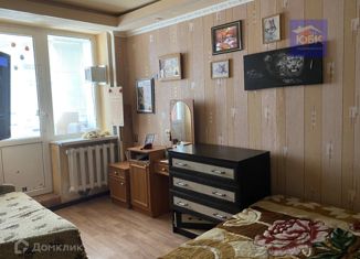 Продается 2-комнатная квартира, 50 м2, Крым, проспект Ленина, 56