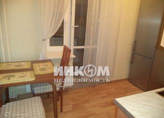 Аренда 2-ком. квартиры, 56.2 м2, Москва, Авиационная улица, 66, ЖК Два Капитана