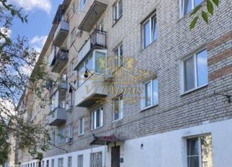 Продаю 2-комнатную квартиру, 45 м2, Артём, Братская улица, 26