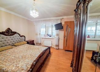 3-комнатная квартира на продажу, 81.1 м2, Нальчик, улица Хмельницкого, 43