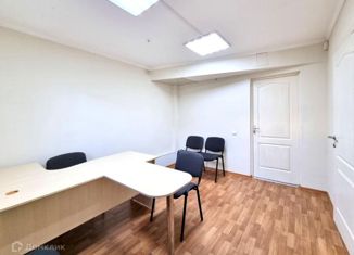 Сдаю в аренду офис, 25.2 м2, Евпатория, улица Дёмышева, 108