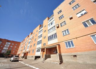 Продаю 3-ком. квартиру, 108.6 м2, Республика Башкортостан, улица Калинина, 98